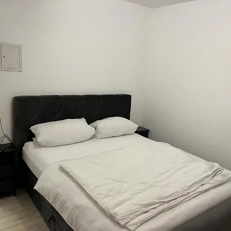 Apartment Suiteable-living Moderne, Zentrale Einraumwohnung *